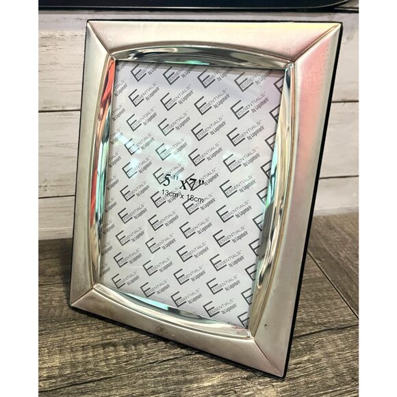 Essentials By Logomark Silver Plate Picture Frame 5" x 7" With Black Velvet Back - Picture 2 of 8